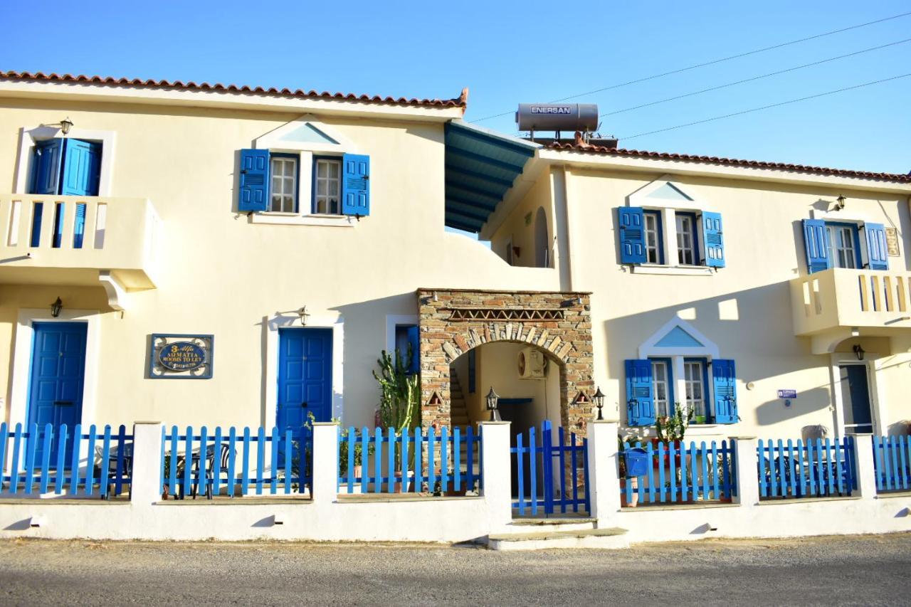 3 Alpha Studios Batsi  Exterior foto